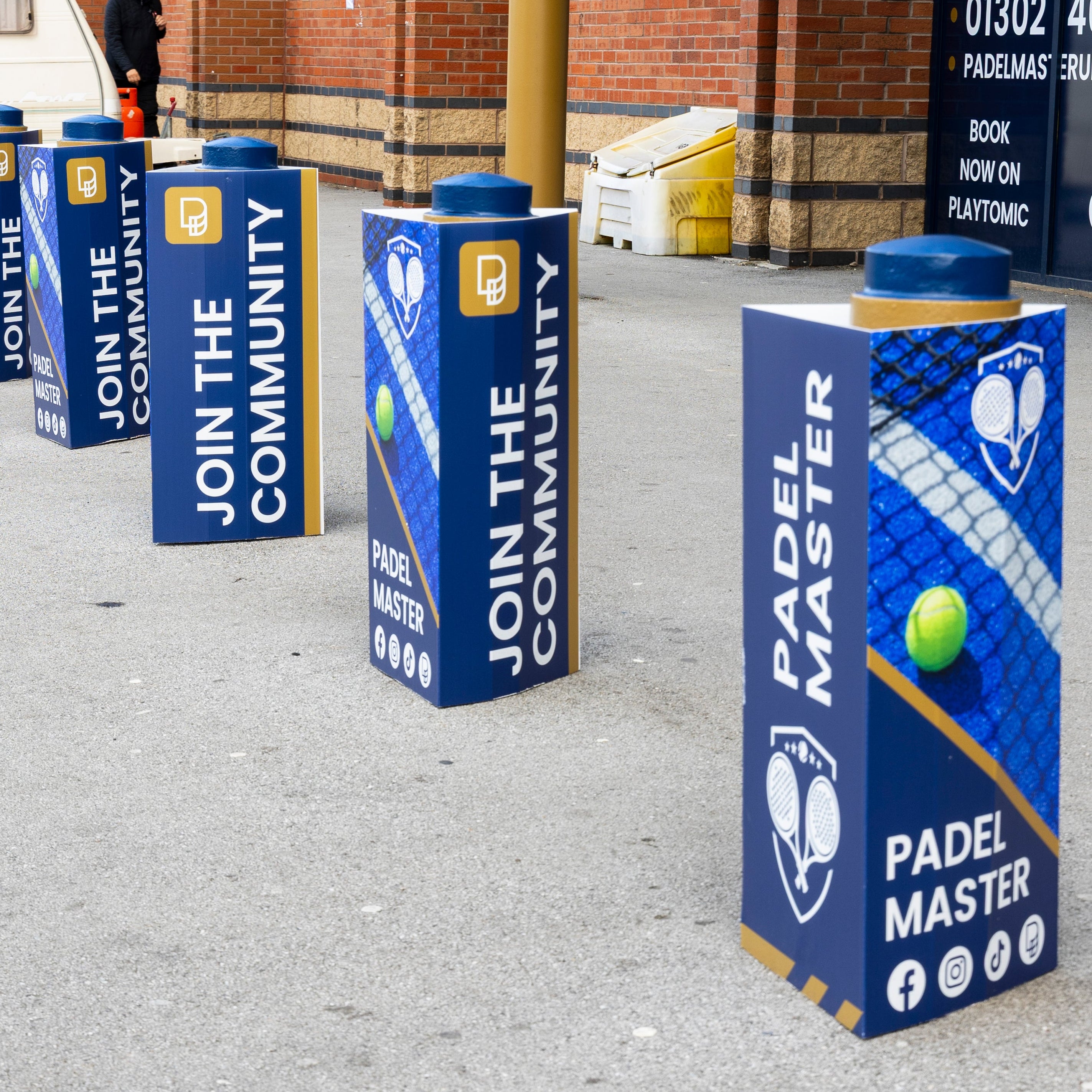 Padel Master Doncaster bollard signage