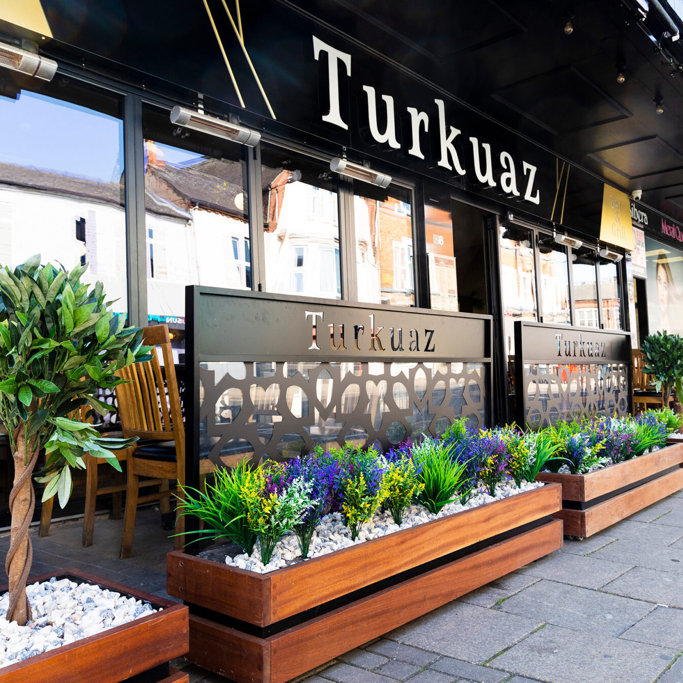 Turkuaz Turkish Doncaster - Faux planters